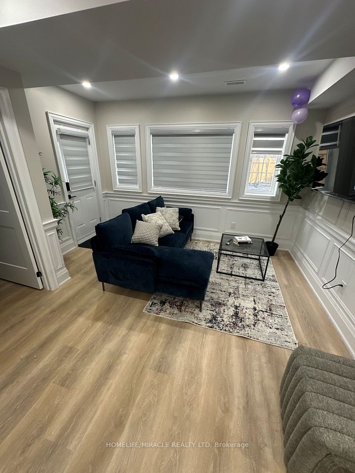 Detached at 60 Deer Ridge Trail, Caledon, ON L7C 3Z6, Caledon