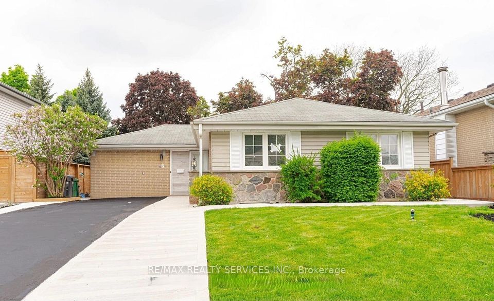 Detached at 46 Staveley Crescent, Brampton, ON L6W 2R9, Brampton