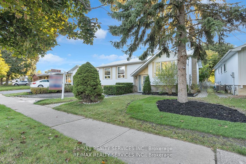 Detached at 81 Glenforest Road, Brampton, ON L6S 1L8, Brampton