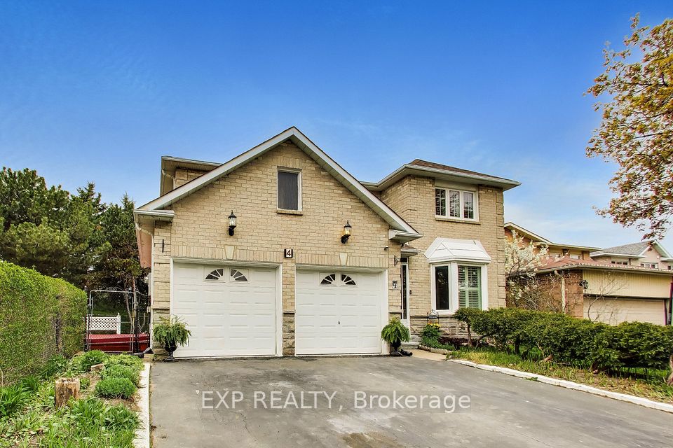 Detached at 4 Leatherhead Court, Brampton, ON L6S 4R9, Brampton