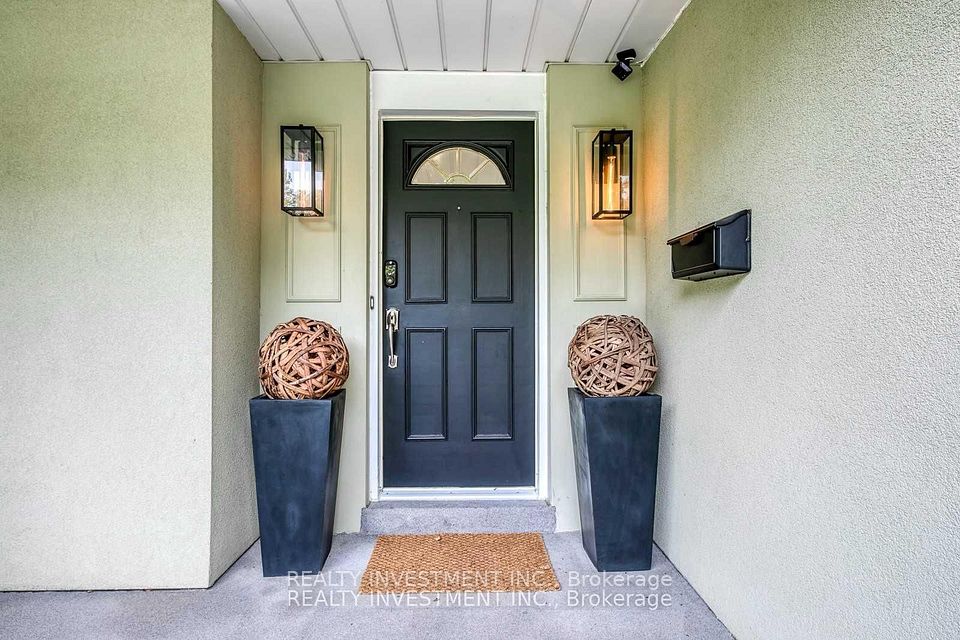 Detached at 440 Brookmill Road Unit 2, Oakville, ON L6J 5K5, Oakville