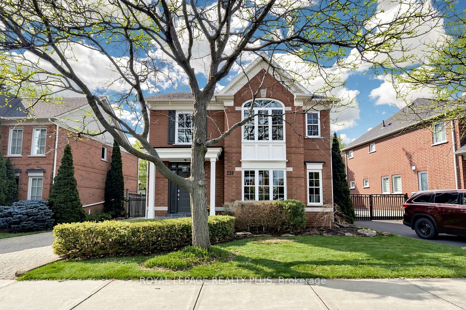 Detached at 239 Westfield Trail, Oakville, ON L6H 6H8, Oakville