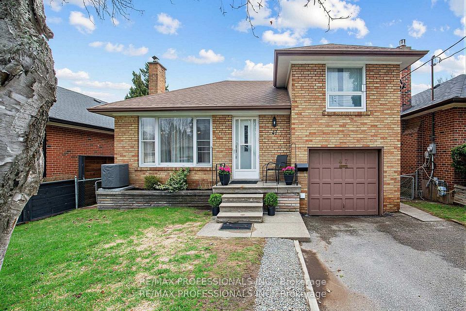 Detached at 47 Claymore Drive, Toronto W07, ON M8Z 2S3, Toronto W07