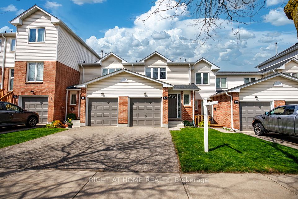Condo Townhouse at 47 Stewart Maclaren Road 74, Halton Hills, ON L7G 5L8, Halton Hills