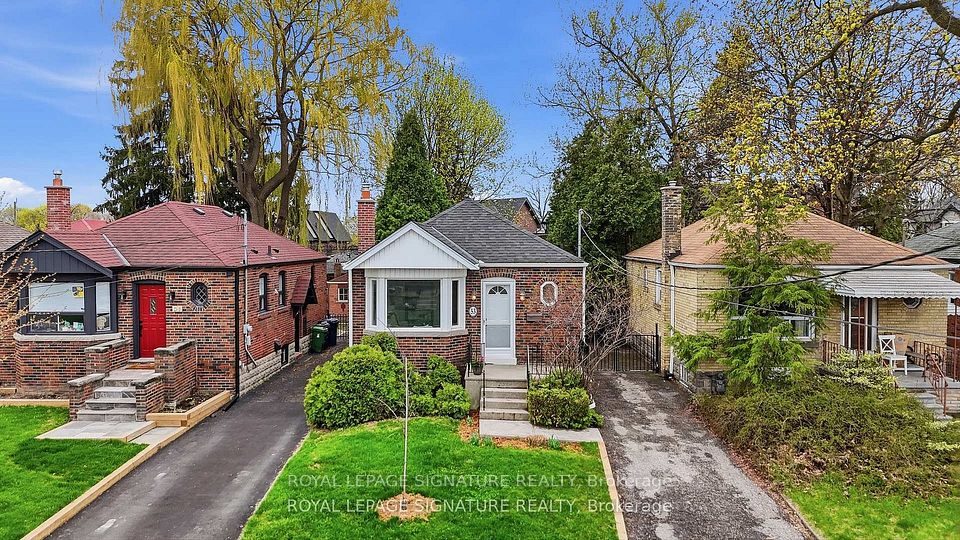 Detached at 53 Juliet Crescent, Toronto W03, ON M6M 1N5, Toronto W03