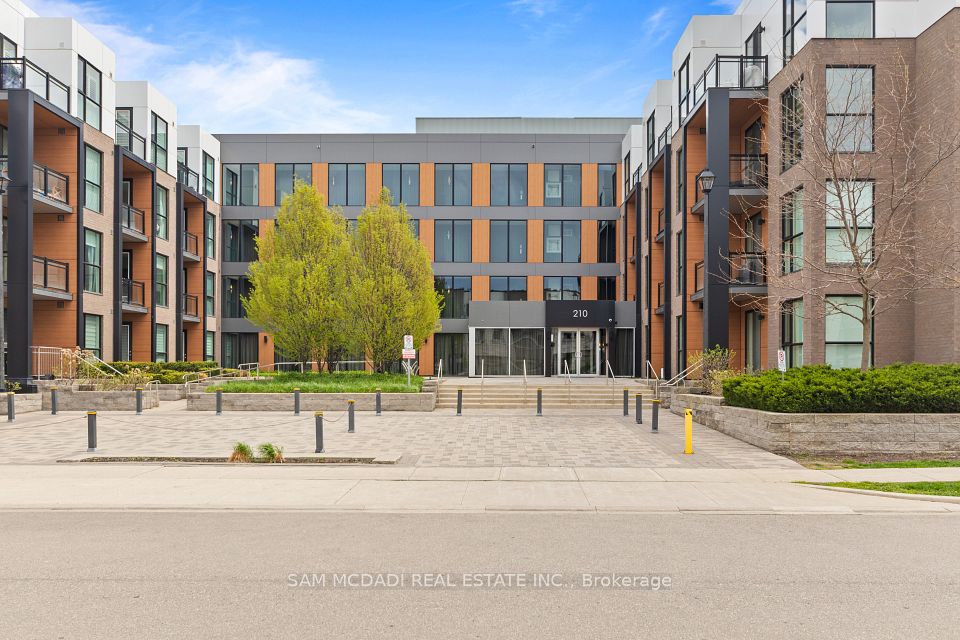 Condo Apartment at 210 Sabina Drive E 204, Oakville, ON L6H 0W6, Oakville