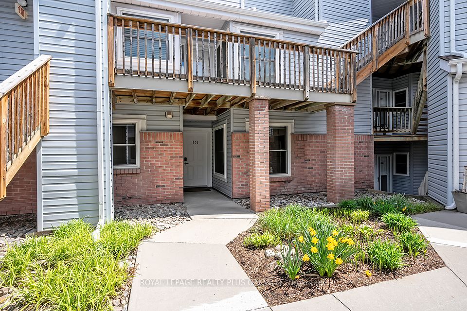 Condo Townhouse at 1220 Thorpe Road 205, Burlington, ON L7S 2H4, Burlington