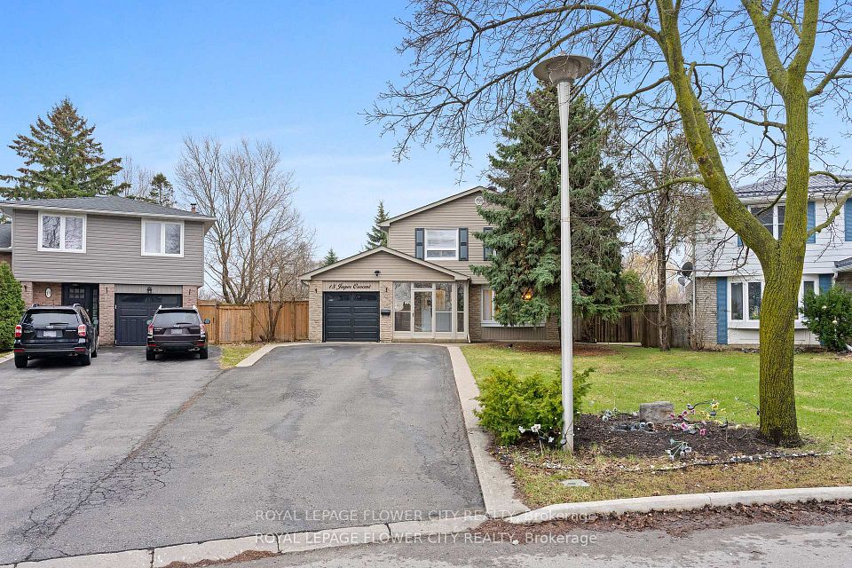 Detached at 15 Jasper Crescent, Brampton, ON L6S 1W8, Brampton