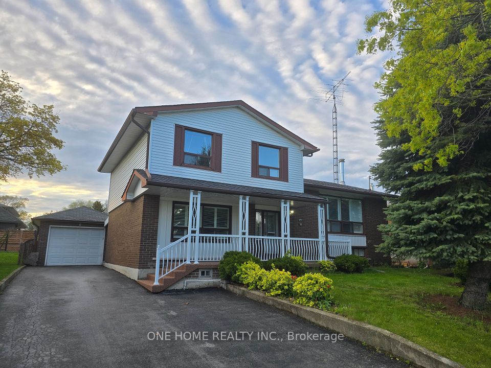 223 Elmwood Road, Oakville, ON L6K 2A9