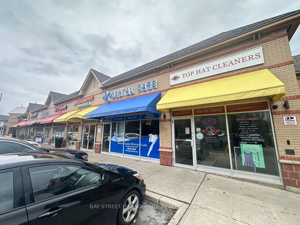 2983 Westoak Trails Boulevard 7, Oakville, ON L6M 5E4