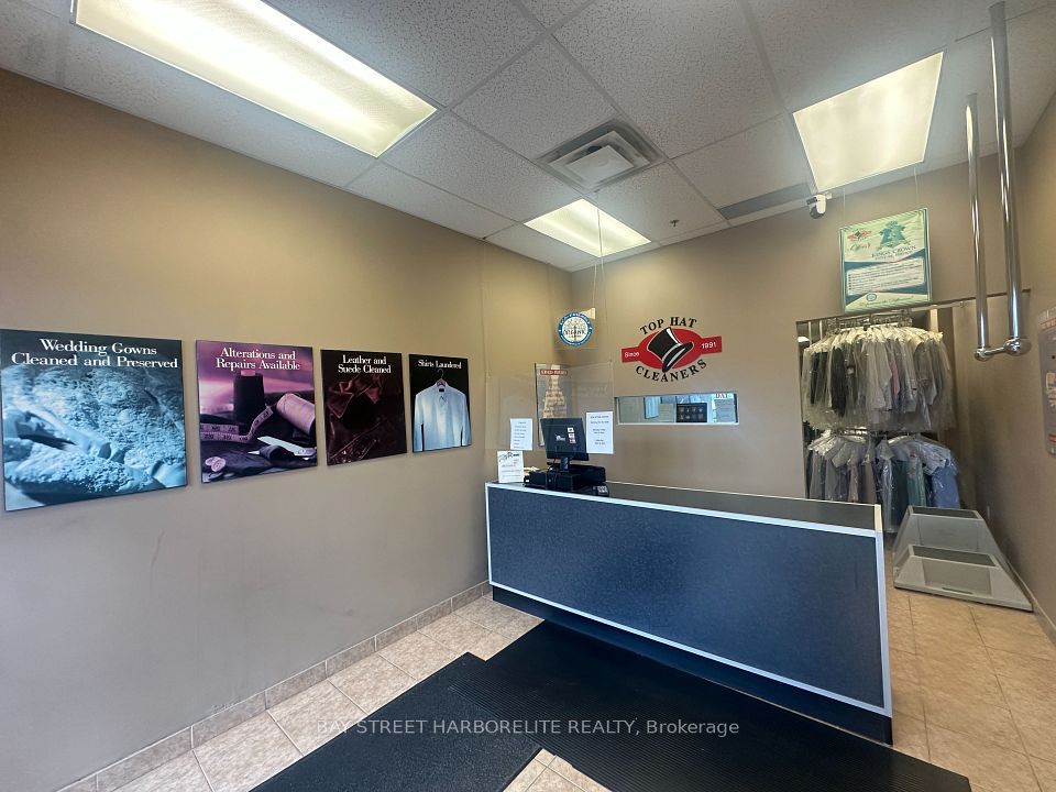 1133 Monastery Drive 9, Oakville, ON L6M 2A3