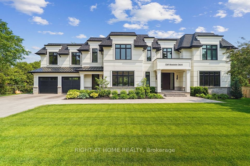 1260 Braeside Drive, Oakville, ON L6J 2A4