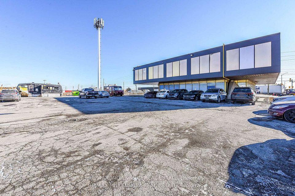 1300 E Steeles Avenue E 216, Brampton, ON L6T 1A2