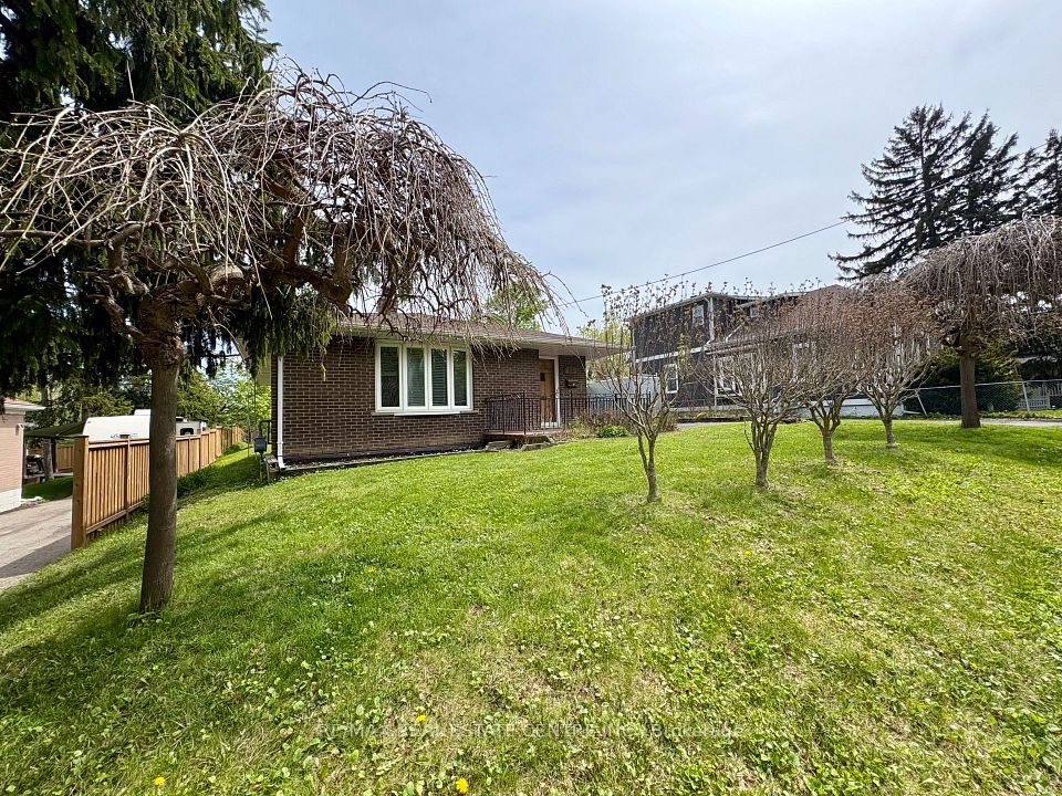260 Sydney Street, Milton, ON L9T 1E1 at 260 Sydney Street, Milton, ON L9T 1E1, Milton, ON, L9T 1E1