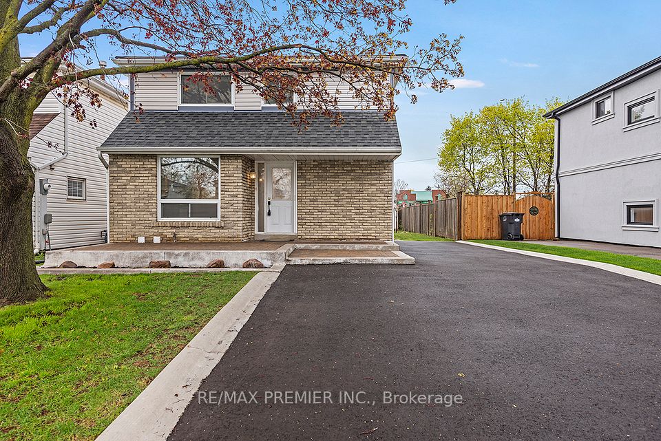 Detached at 261 Leavens Court, Caledon, ON L7E 2A8, Caledon