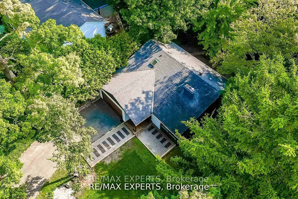 1135 Greenoaks Drive, Mississauga, ON L5J 3A1 at 1135 Greenoaks Drive, Mississauga, ON L5J 3A1, Mississauga, ON, L5J 3A1