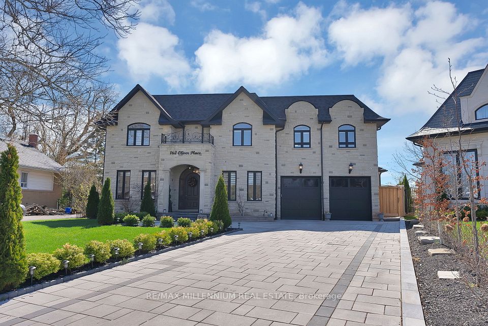 Detached at 162 Oliver Place, Oakville, ON L6H 1K8, Oakville