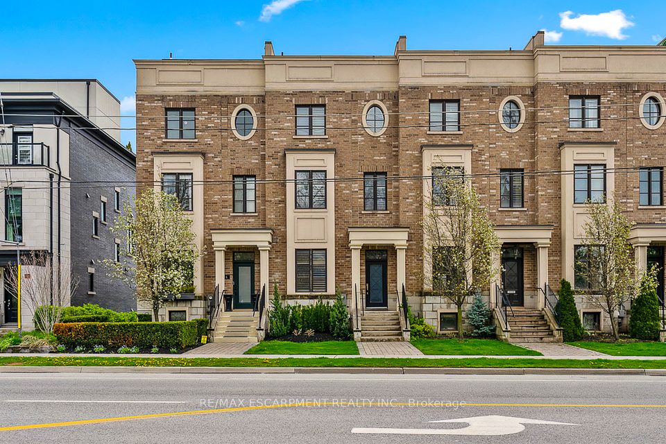 Att/Row/Townhouse at 216 Rebecca Street, Oakville, ON L6K 1J9, Oakville