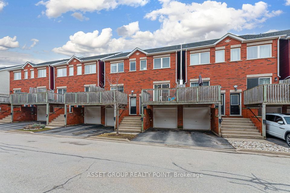 1751 Lampman Avenue 33, Burlington, ON L7L 6W3 at 1751 Lampman Avenue 33, Burlington, ON L7L 6W3, Burlington, ON, L7L 6W3