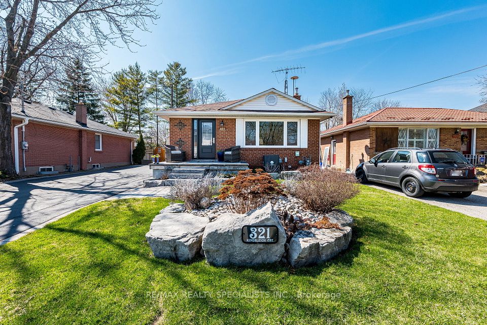 Detached at 321 Kingsleigh Court, Milton, ON L9T 1X6, Milton