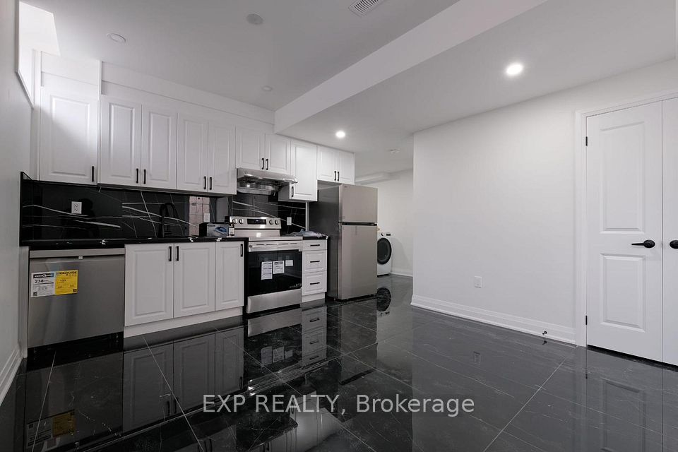 Detached at 28 Elverton Crescent Basement, Brampton, ON L7A 4Z4, Brampton