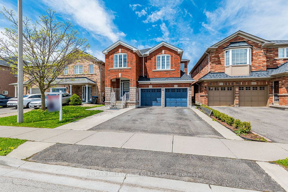 Detached at 14 Vermont Road, Brampton, ON L7A 3G3, Brampton