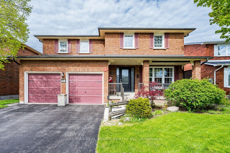 Detached at 19 Mossbank Drive, Brampton, ON L6W 3Z4, Brampton