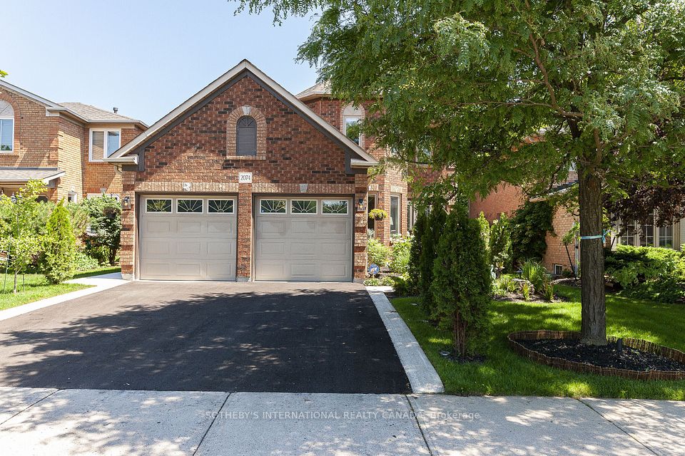 Duplex at 2074 BRAYS Lane, Oakville, ON L6M 2S6, Oakville