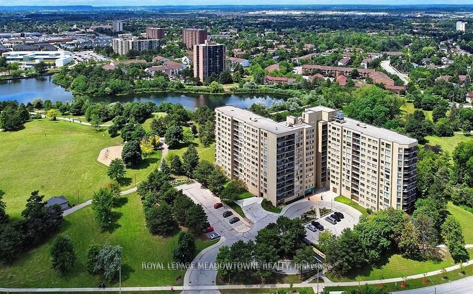 Condo Apartment at 6500 Montevideo Road W 1002, Mississauga, ON L5N 3T6, Mississauga