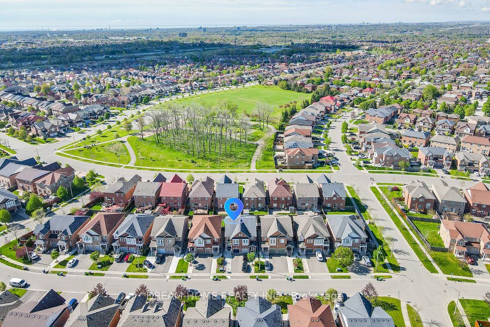 Semi-Detached  at 4730 Alana Glen Drive #UPPER, Mississauga, ON L5V 0C3, Mississauga
