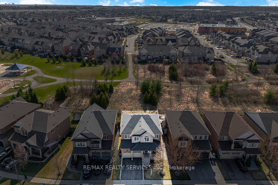 Detached at 23 Twistleton Street, Caledon, ON L7C 3V9, Caledon