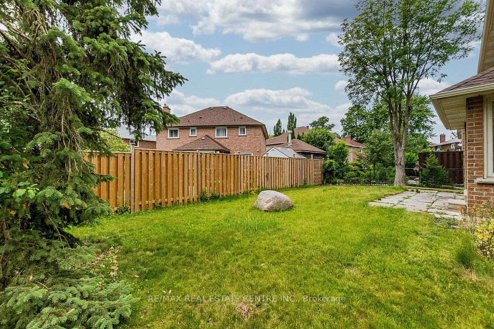 Detached at 1134 Deer Run, Mississauga, ON L5C 3S6, Mississauga