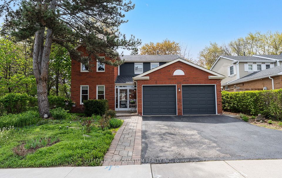 Detached at 1777 Folkway Drive, Mississauga, ON L5L 2X1, Mississauga
