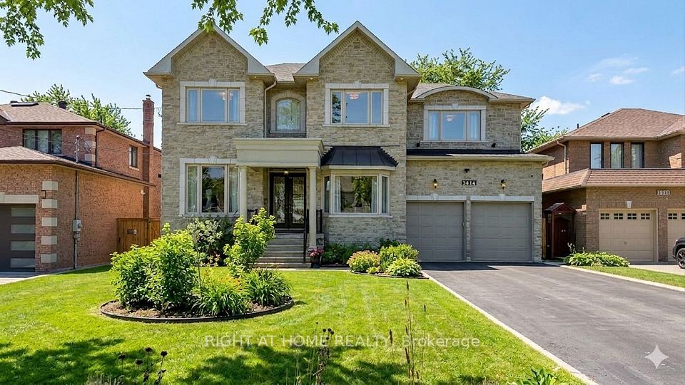 Detached at 3414 Joan Drive, Mississauga, ON L5B 1T5, Mississauga