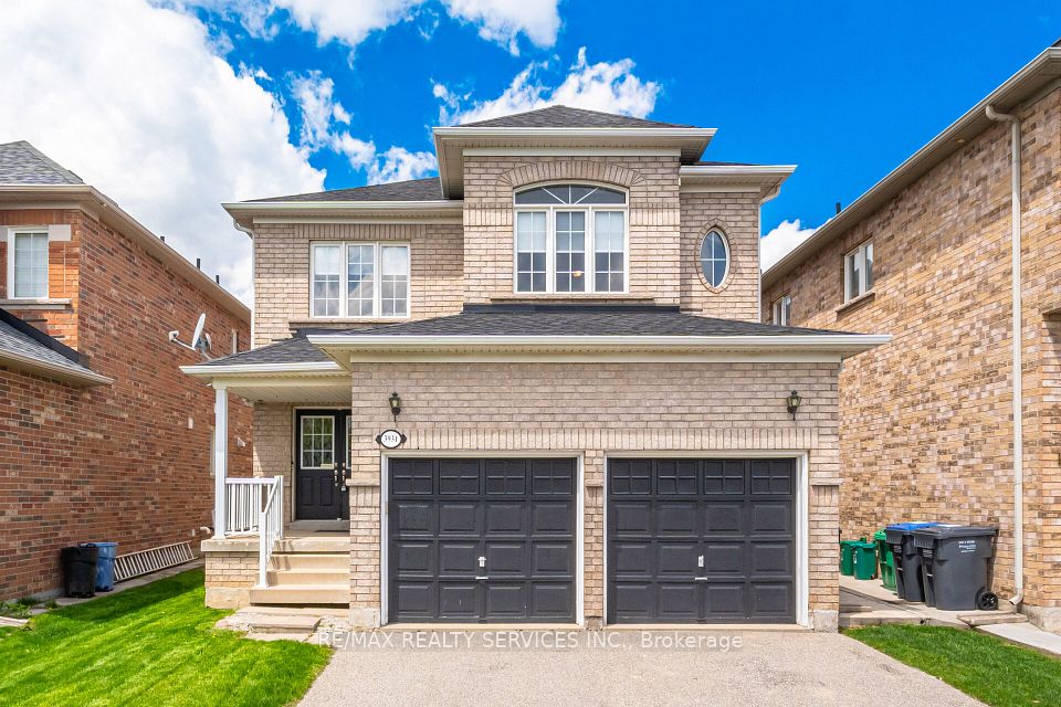 3931 Passway Road, Mississauga, ON L5N 8N4 at 3931 Passway Road, Mississauga, ON L5N 8N4, Mississauga, ON, L5N 8N4