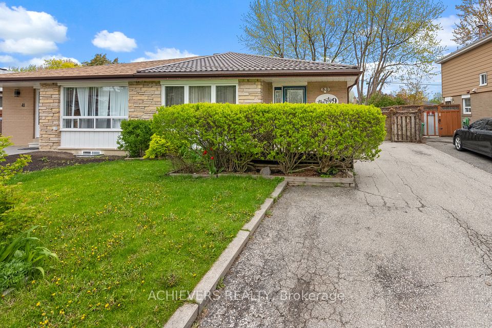 39 Danesbury Crescent, Brampton, ON L6T 1T2 at 39 Danesbury Crescent, Brampton, ON L6T 1T2, Brampton, ON, L6T 1T2