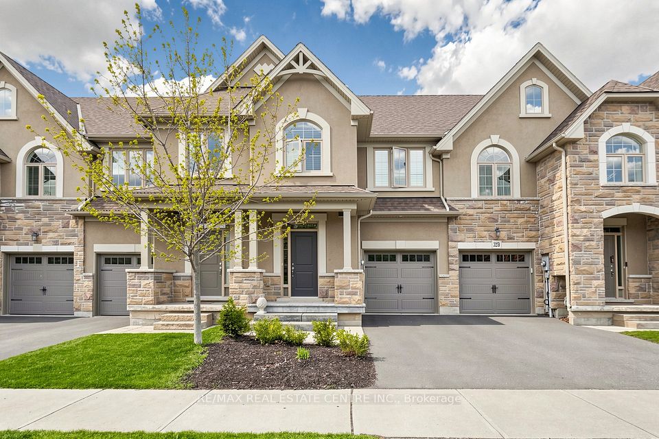 2350 Natasha Circle, Oakville, ON L6M 1N9 at 2350 Natasha Circle, Oakville, ON L6M 1N9, Oakville, ON, L6M 1N9