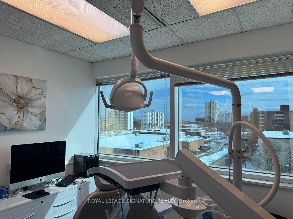 71 King Street W Unit 405/407, Mississauga, ON L5B 4A2