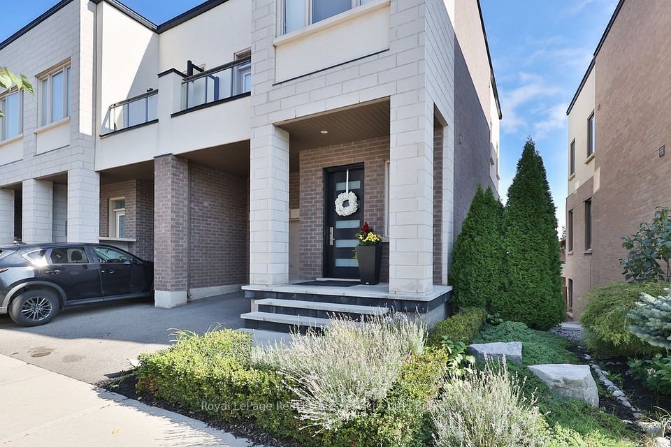3155 Mintwood Circle, Oakville, ON L6H 0N9 at 3155 Mintwood Circle, Oakville, ON L6H 0N9, Oakville, ON, L6H 0N9