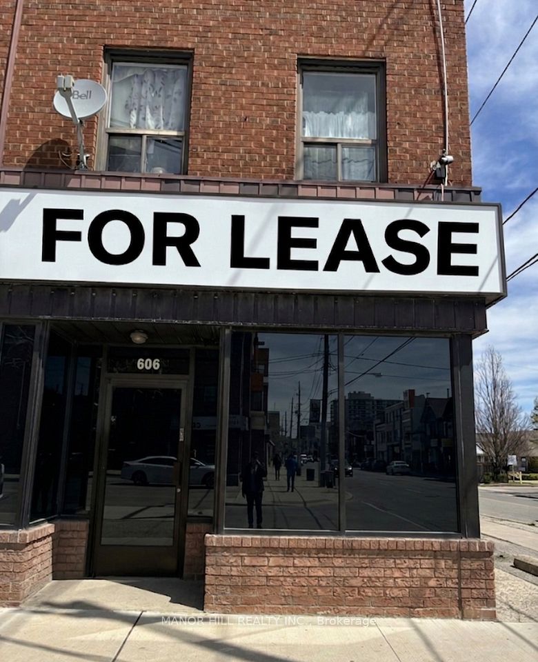 606 Trethewey Drive, Toronto W05, ON M6M 4B4