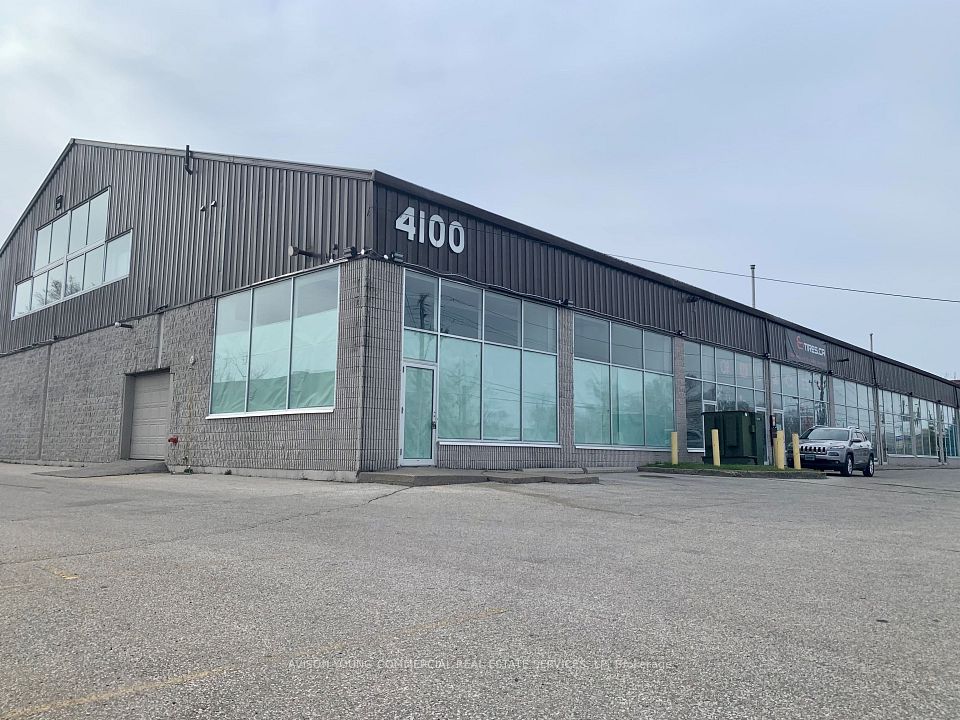 4100 Chesswood Drive 4, Toronto W05, ON M3J 2B9