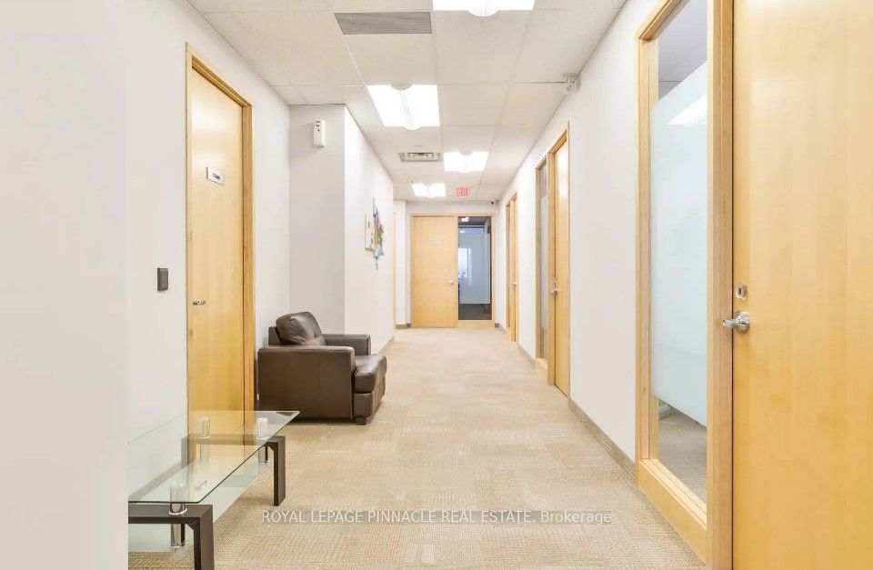 231 Oak Park Boulevard 301-H, Oakville, ON L6H 6M4