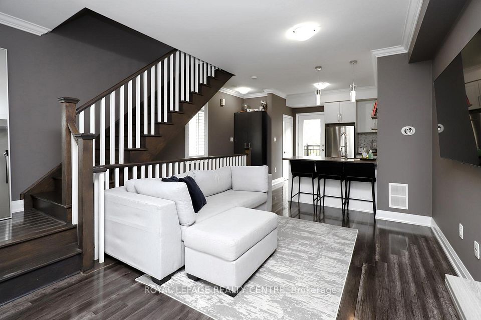 3077 Cawthra Road 10, Mississauga, ON L5A 2X4 at 3077 Cawthra Road 10, Mississauga, ON L5A 2X4, Mississauga, ON, L5A 2X4