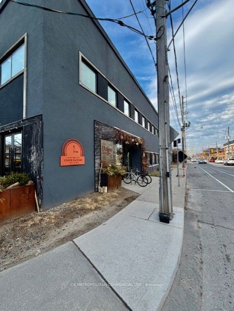 1485 Dupont Street 100, Toronto W02, ON M6P 3S2
