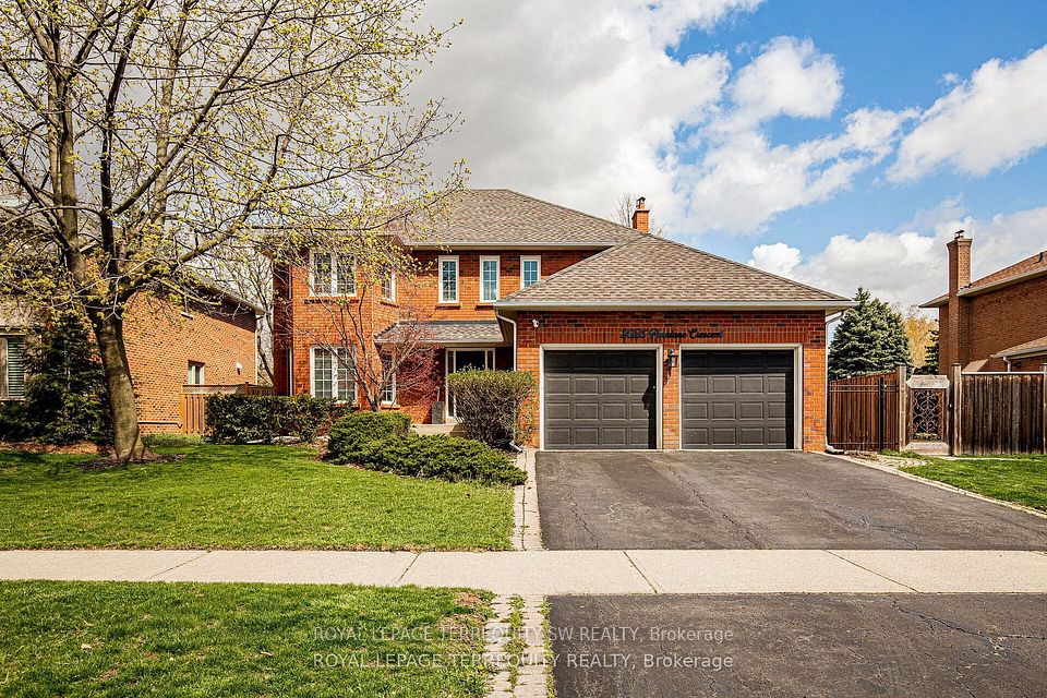 2025 Parklane Crescent, Burlington, ON L7M 3V6 at 2025 Parklane Crescent, Burlington, ON L7M 3V6, Burlington, ON, L7M 3V6