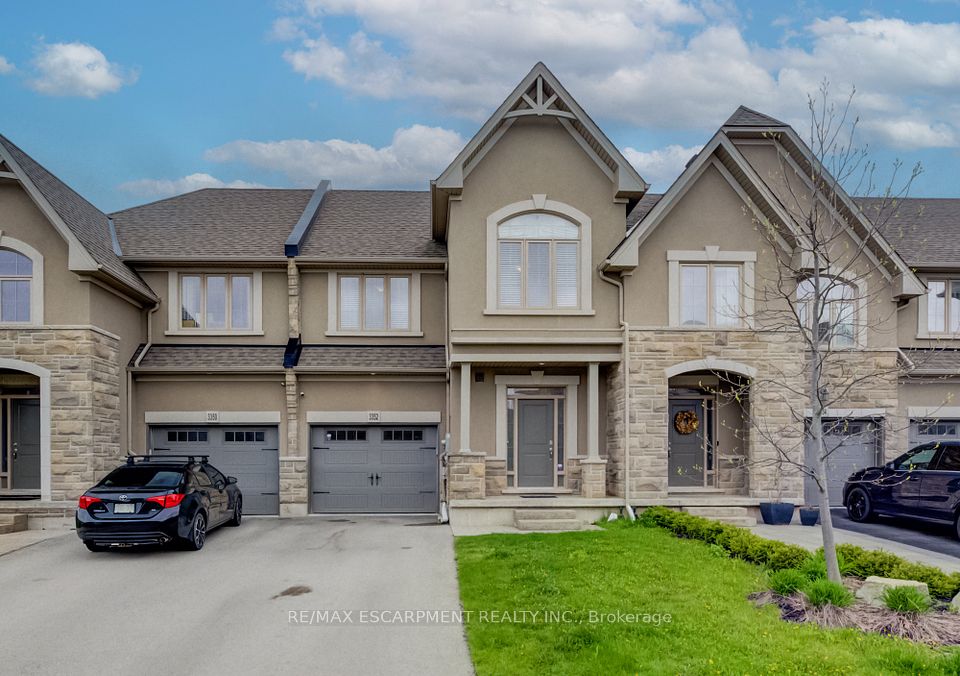 Att/Row/Townhouse at 3352 Stalybridge Drive, Oakville, ON L6M 1N9, Oakville