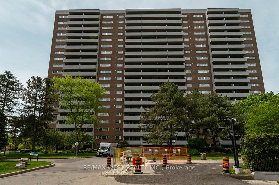 240 Scarlett Road 807, Toronto, ON M6N 4X4 at 240 Scarlett Road 807, Toronto, ON M6N 4X4, Toronto W03, ON, M6N 4X4