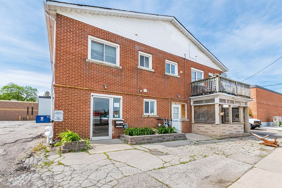 9 Mill Street W, Halton Hills, ON L7J 1G3