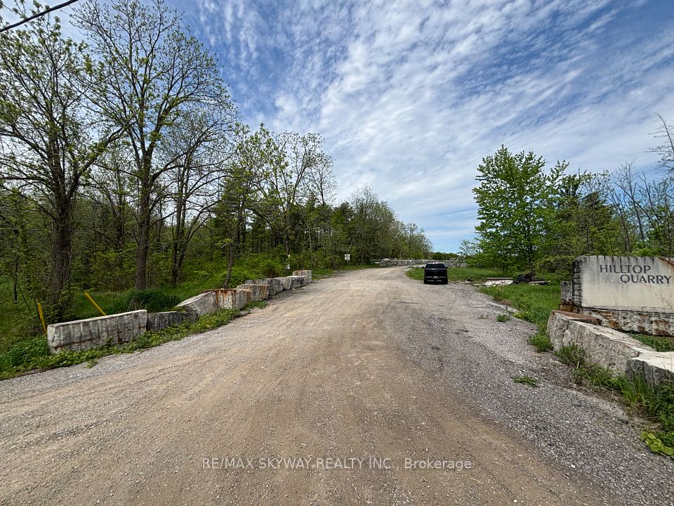 11489 17 Side Road, Halton Hills, ON L7G 4S6