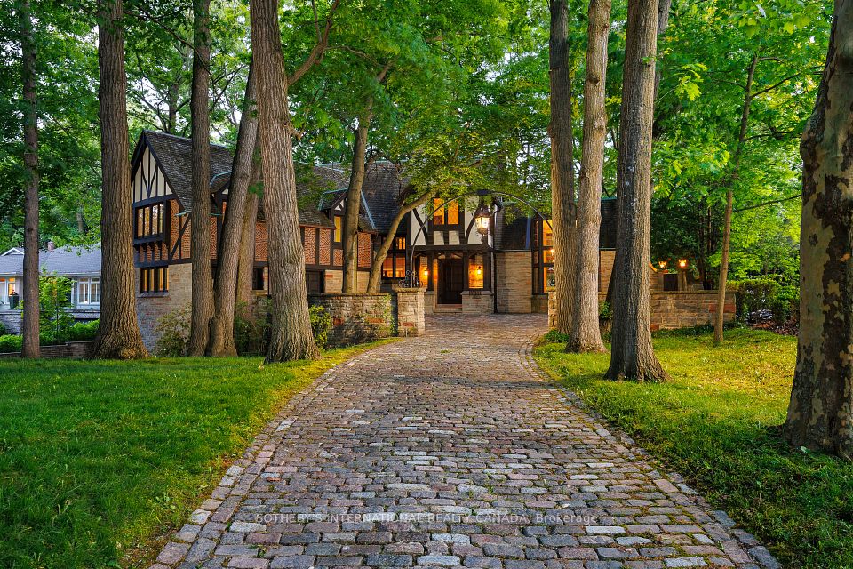 38 Edenbrook Hill, Toronto, ON M9A 3Z6 at 38 Edenbrook Hill, Toronto, ON M9A 3Z6, Toronto W08, ON, M9A 3Z6